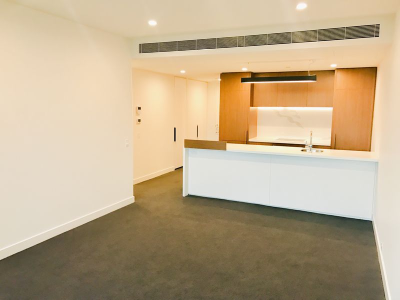 1016 / 555 St Kilda Road, ST KILDA VIC 3182