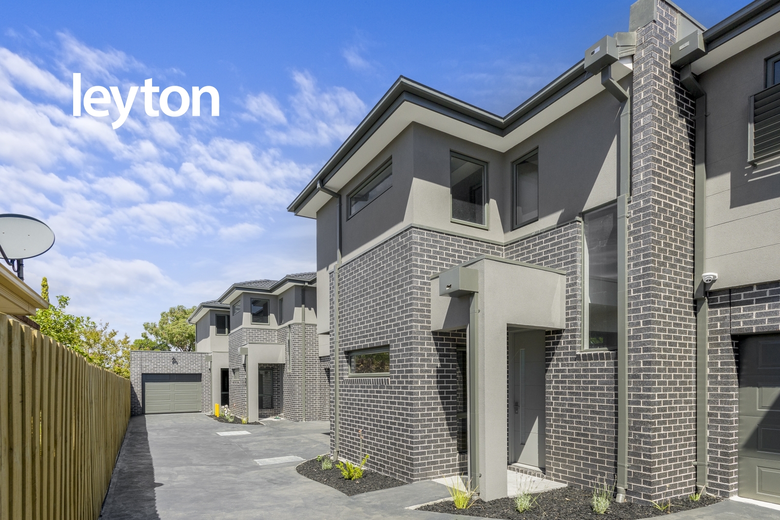 2 & 3 / 14 Watt Street, SPRINGVALE VIC 3171