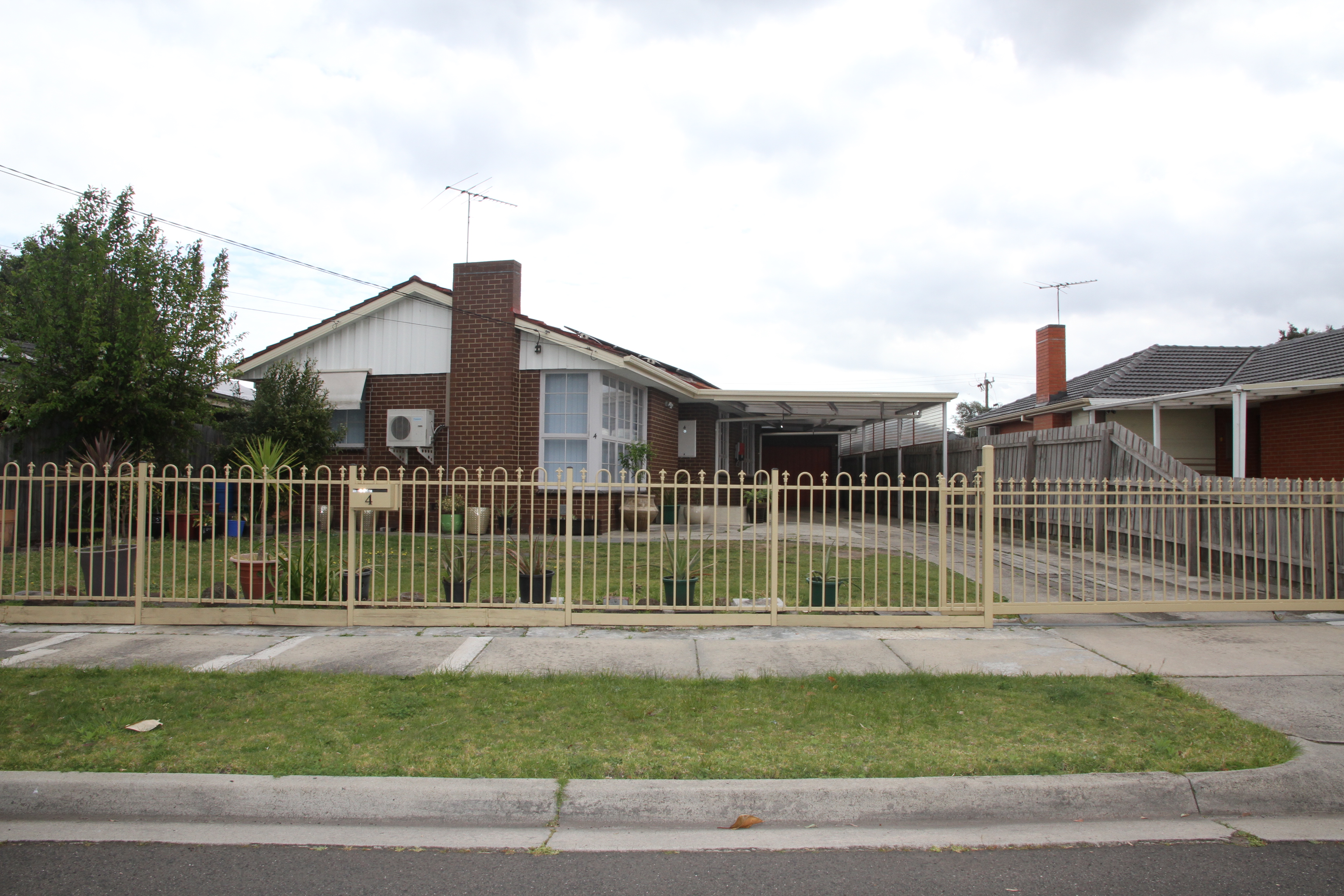 4 Montana Street, SPRINGVALE SOUTH VIC 3172