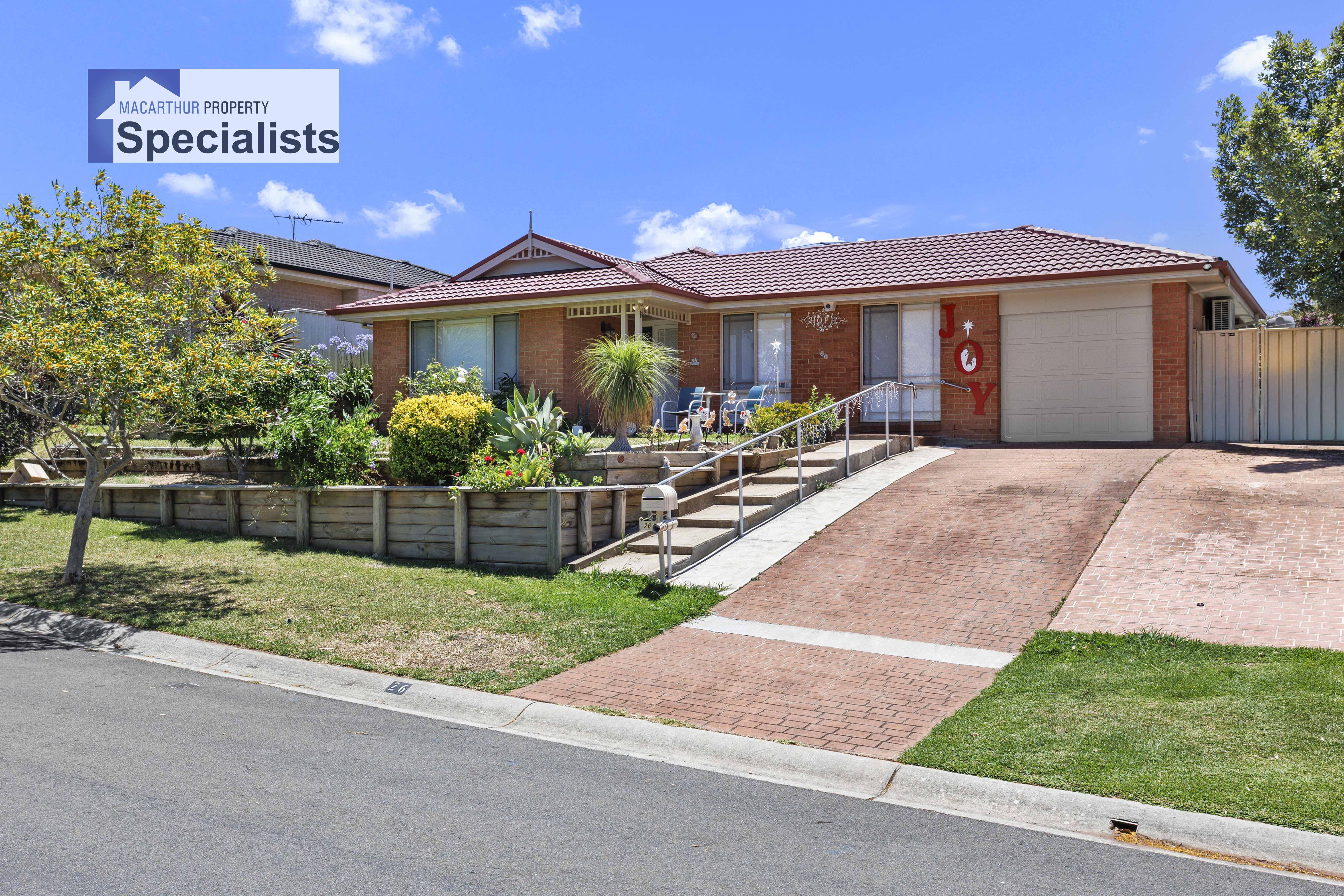 26 Mclaughlin Circuit, BRADBURY NSW 2560