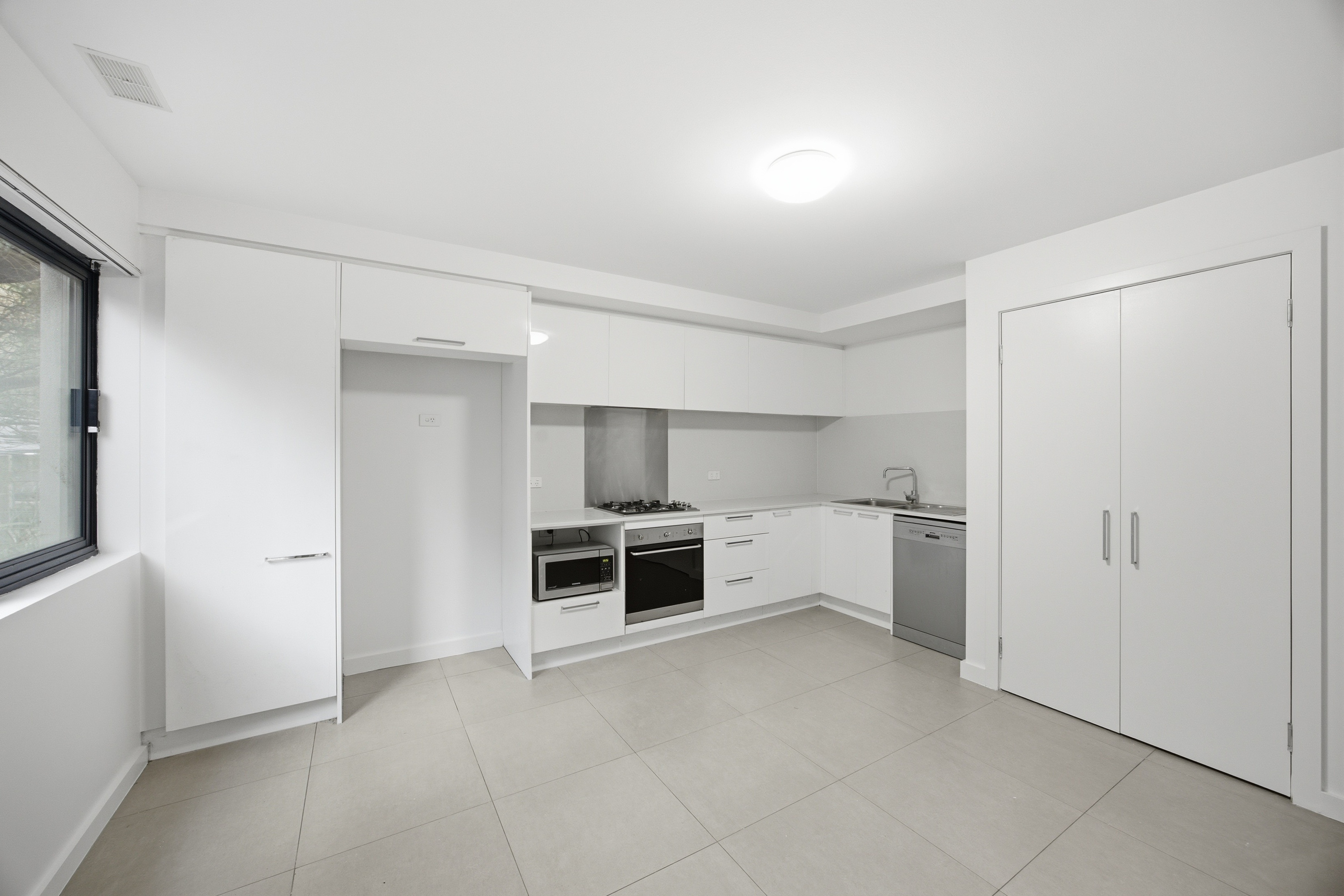 11 / 280 Maroondah Highway, RINGWOOD VIC 3134