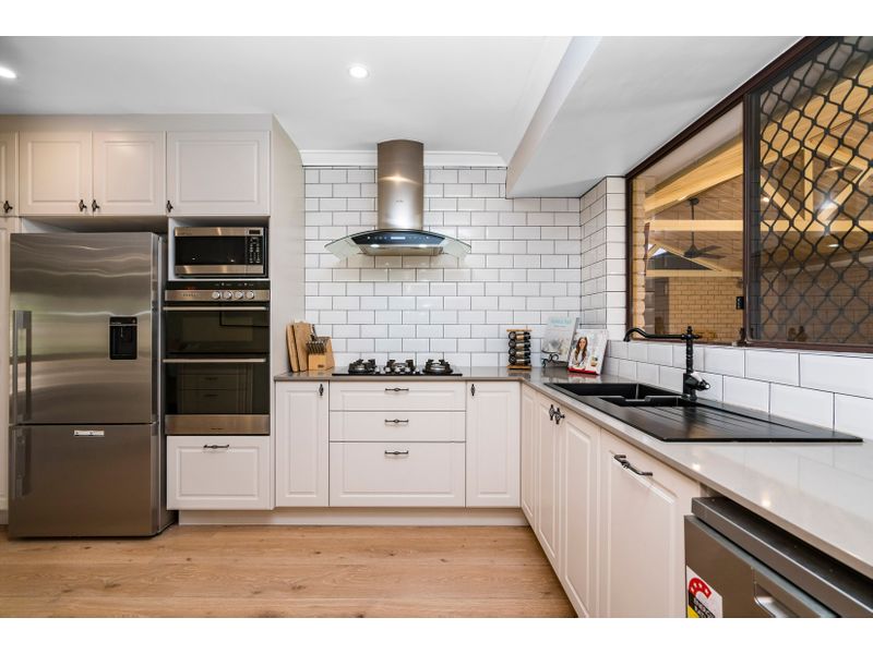 3A Charing Crescent Marangaroo WA 6064