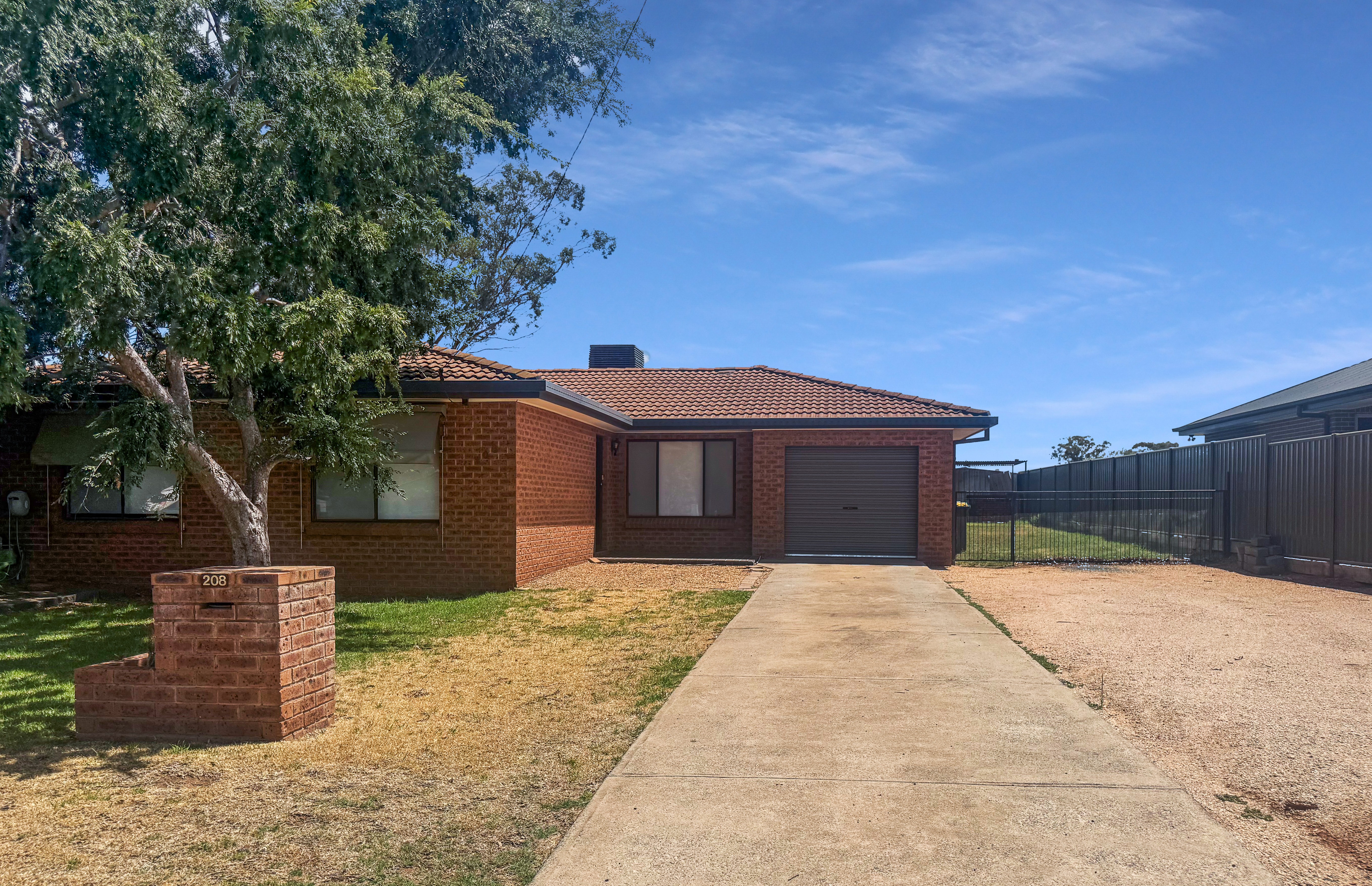 208 Farnell Street, FORBES NSW 2871