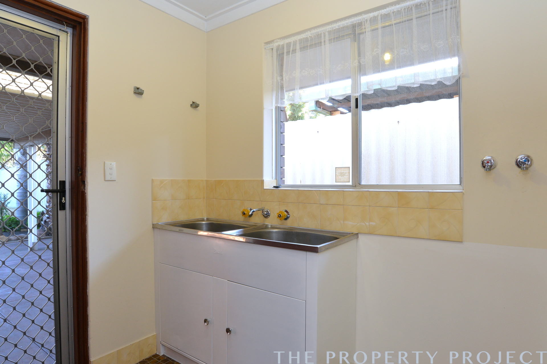 4 Crossandra Way Greenwood WA 6024