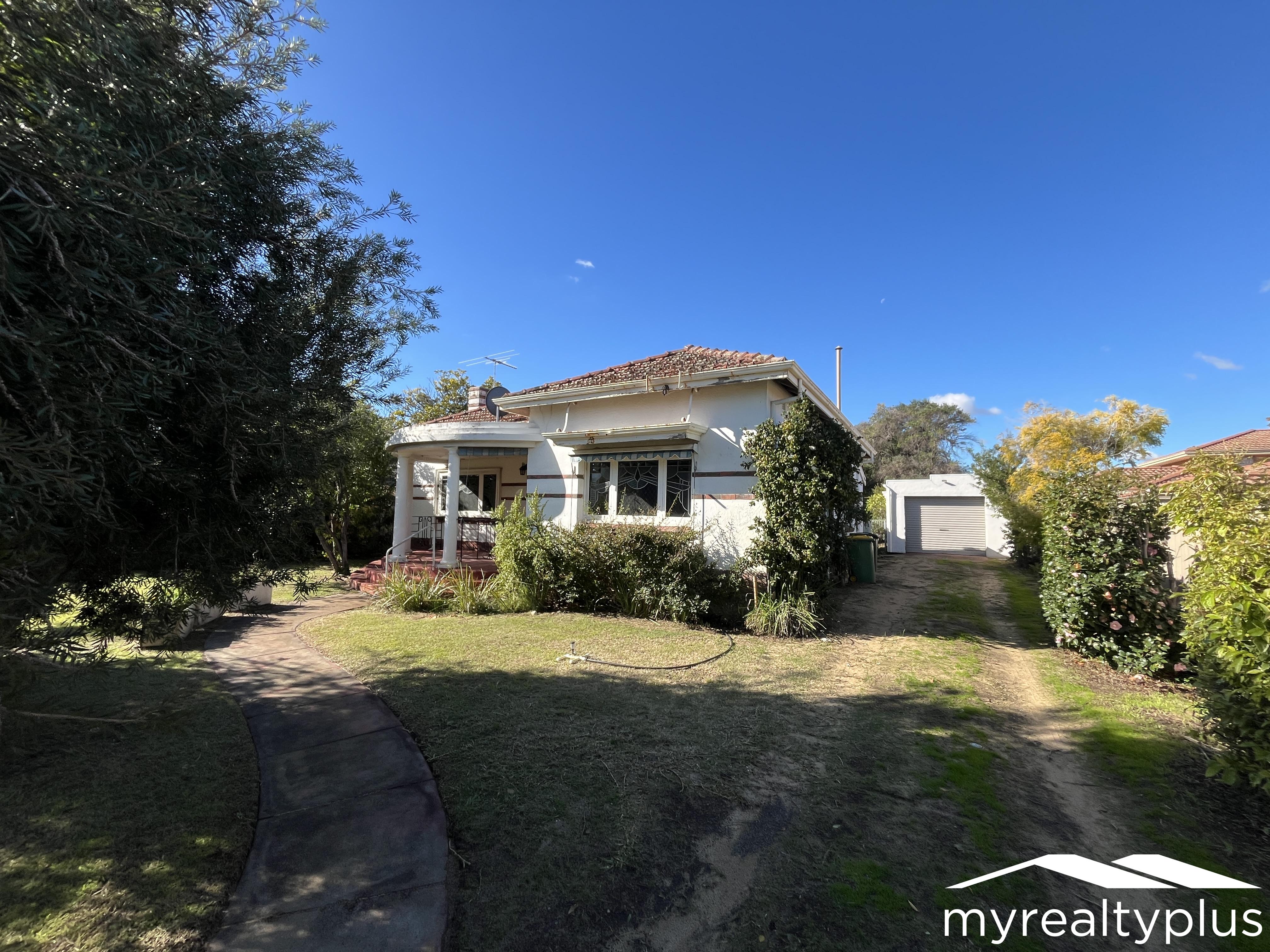 128 Robert Street, COMO WA 6152