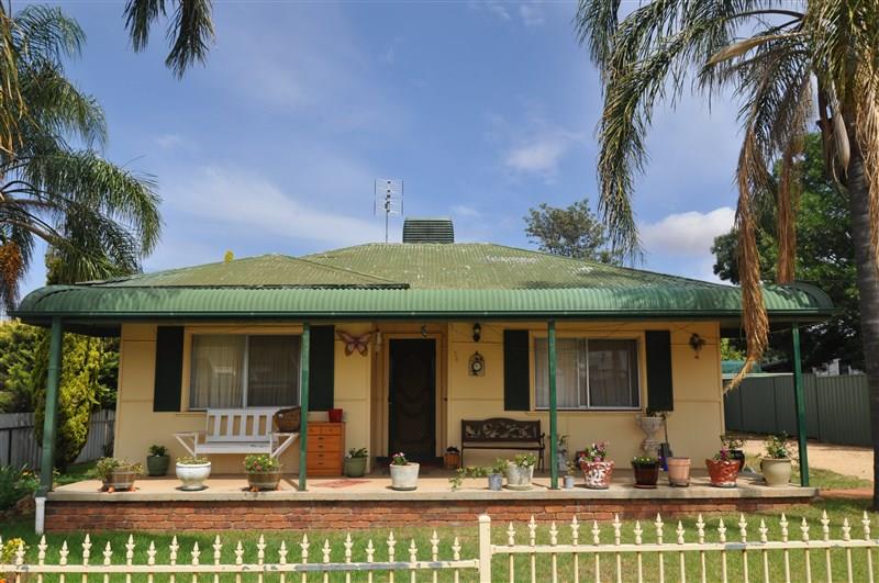 24 Calarie Road, FORBES NSW 2871