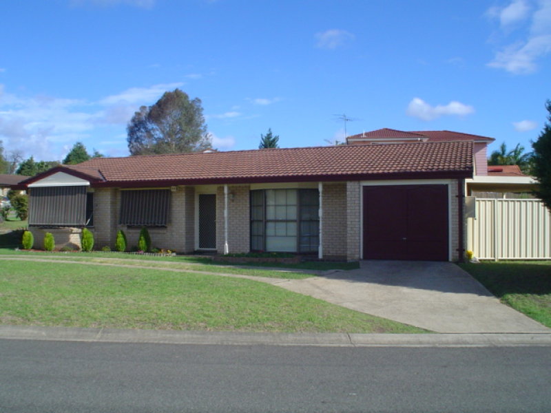 6 Selby Place, MINTO NSW 2566