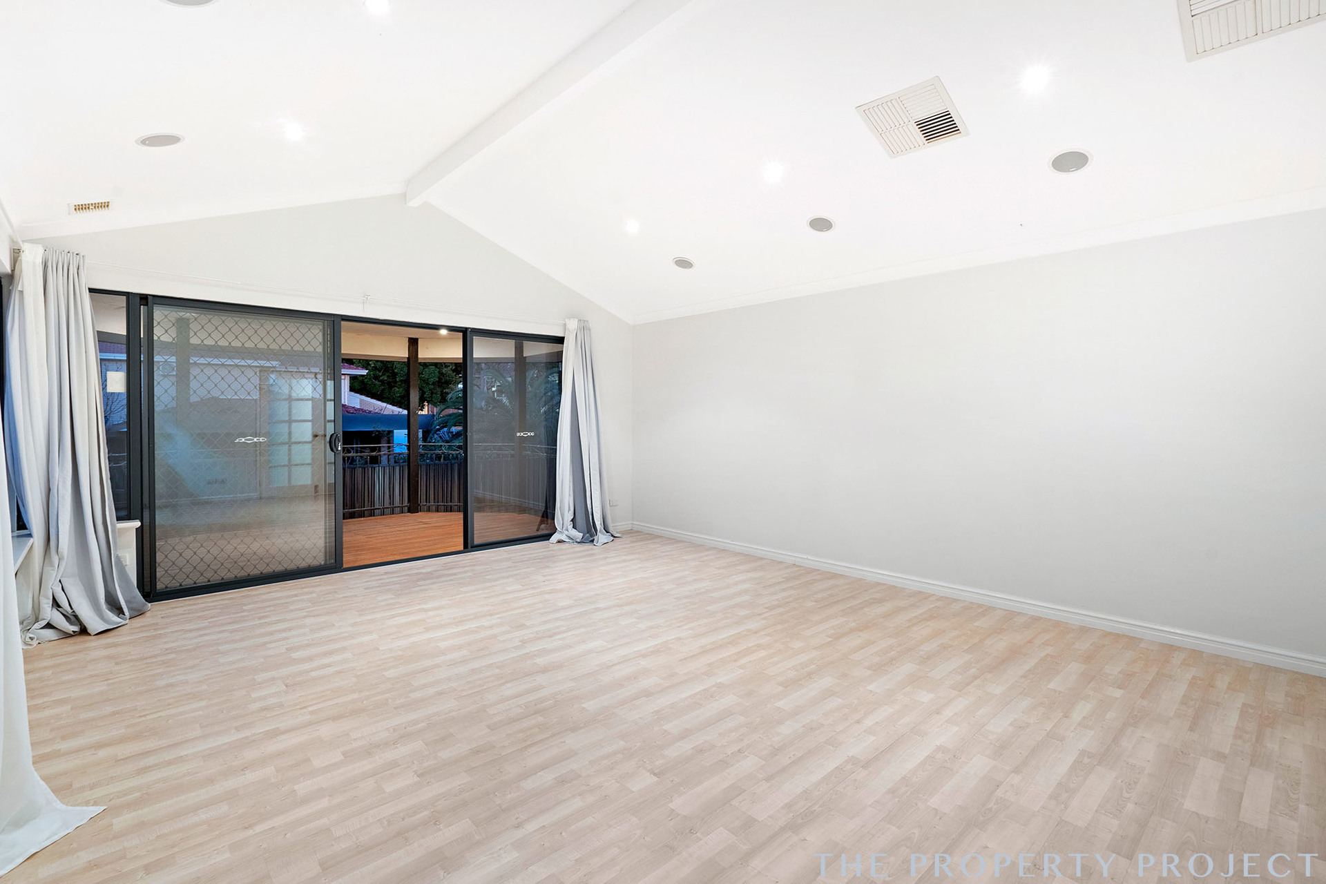 6 Tara Vista West Leederville WA 6007