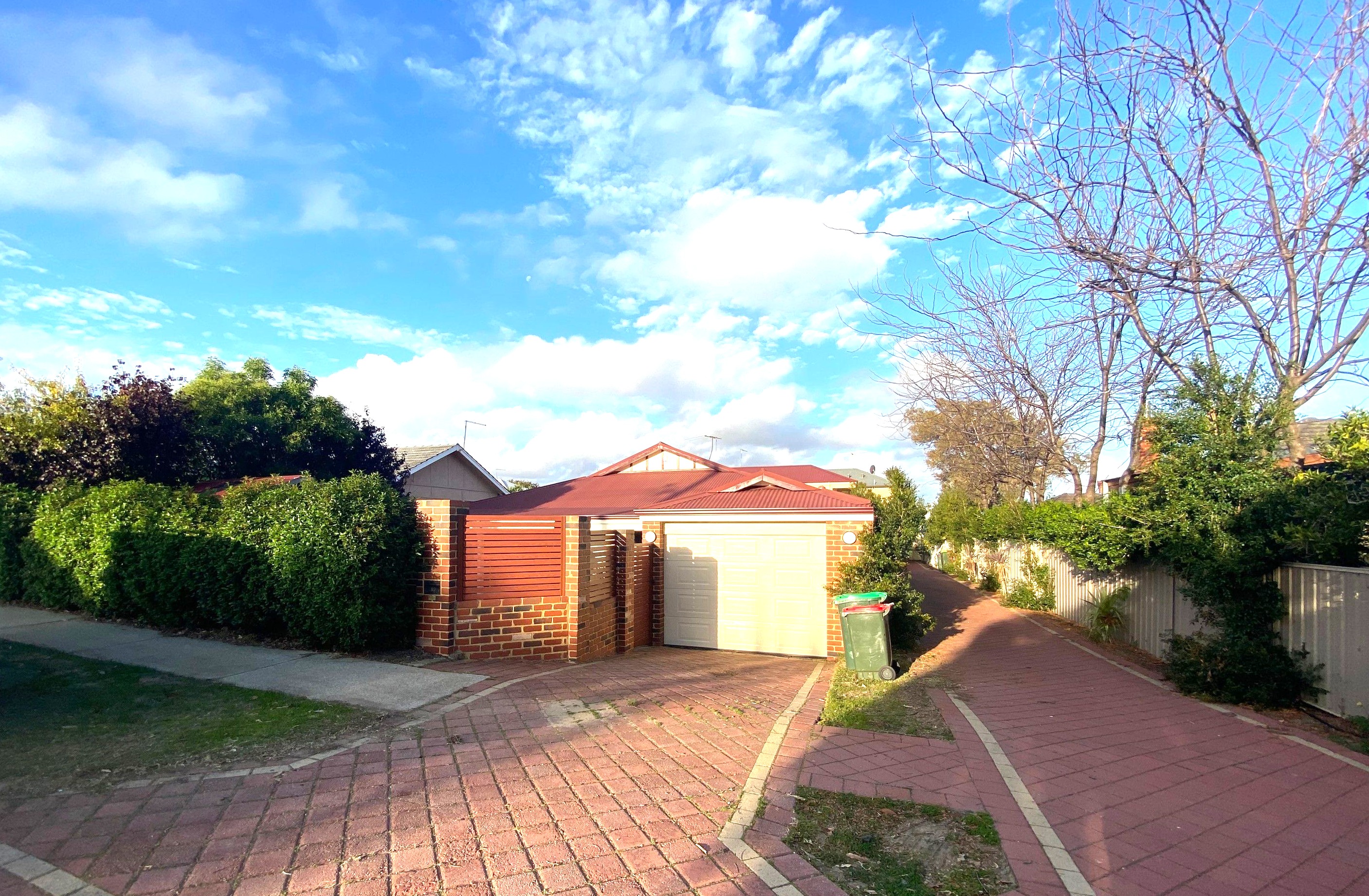 10 Bates Road, INNALOO WA 6018