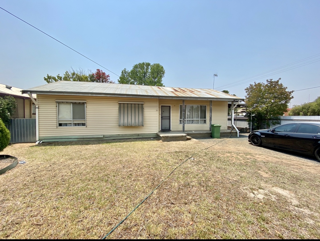 443 Wood Street, DENILIQUIN NSW 2710