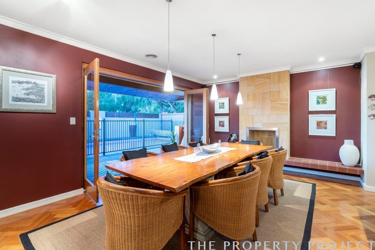 16 Vernon Street Trigg WA 6029