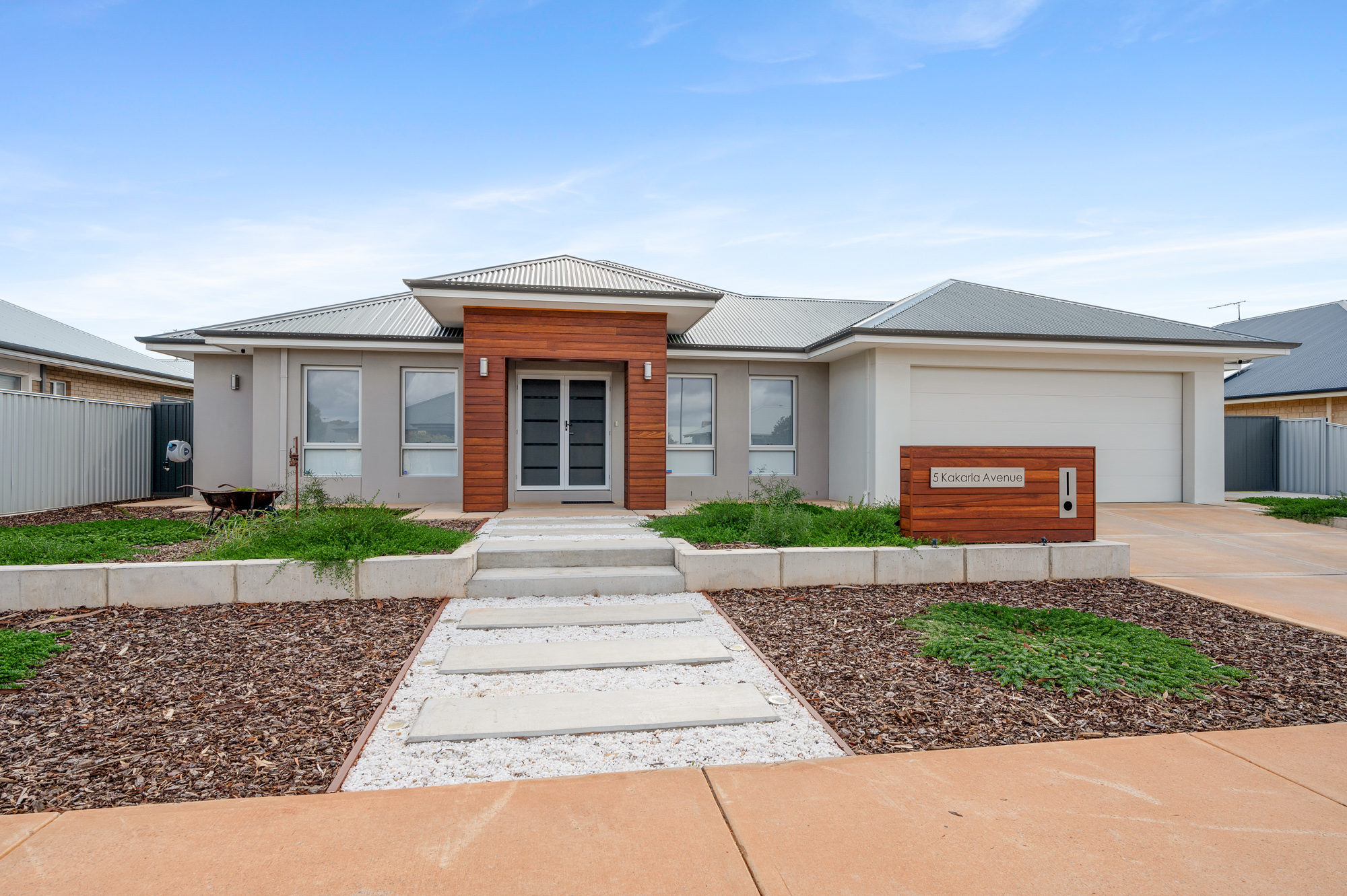 5 Kakarla Avenue, KARLKURLA WA 6430
