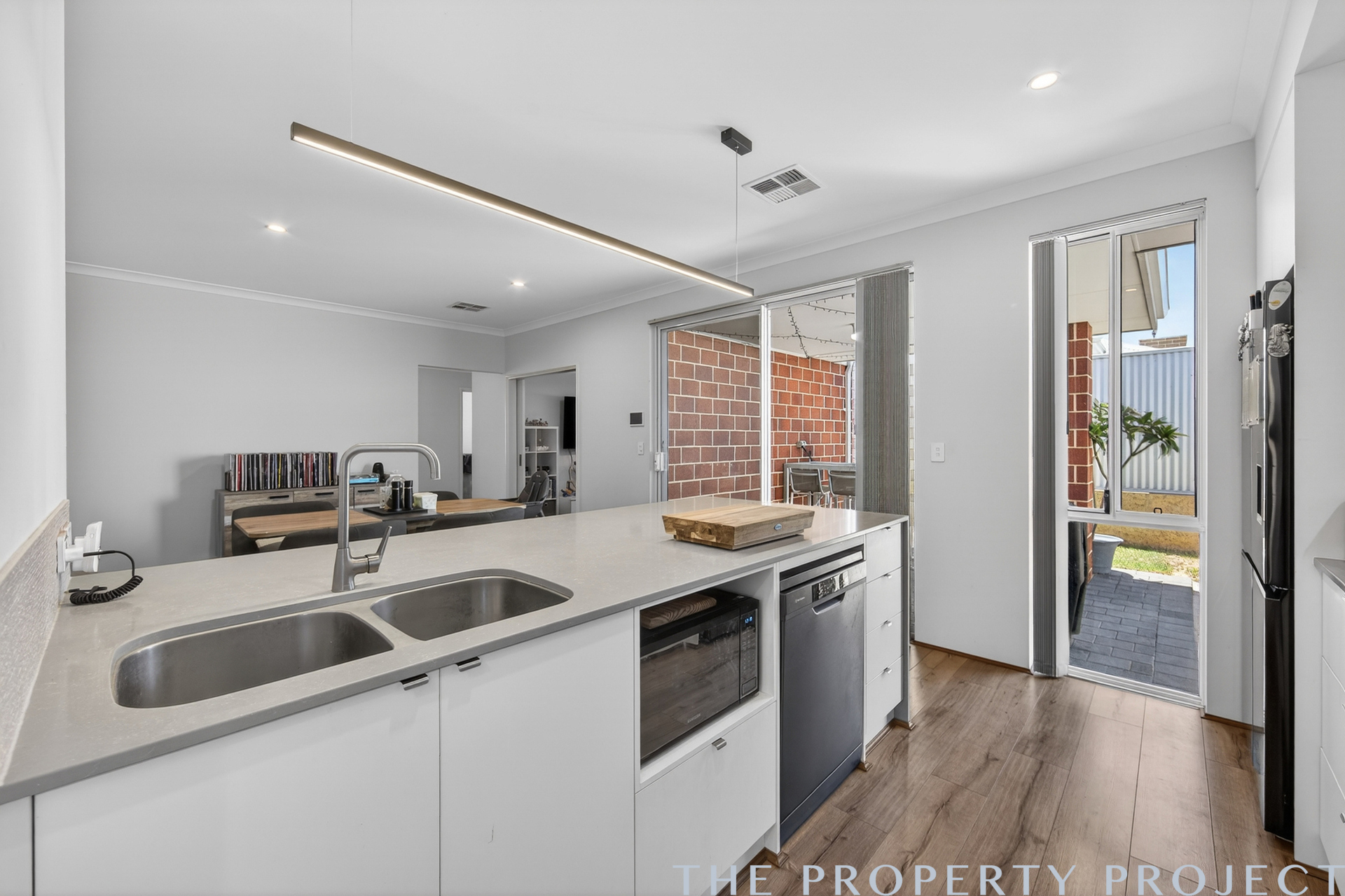 23 Lowlands Avenue Eglinton WA 6034