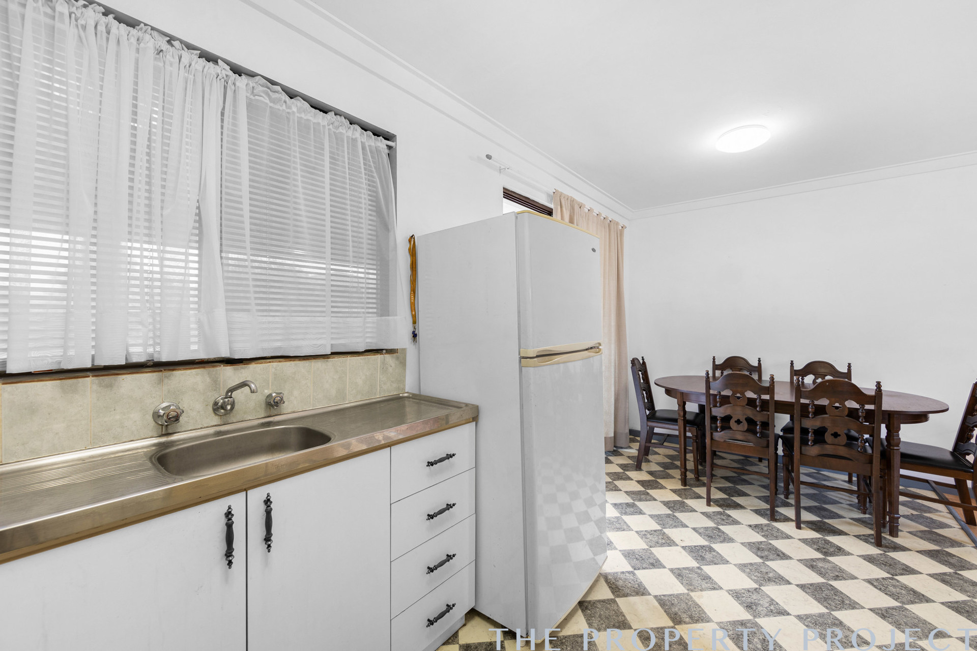 8 Flinders Street Falcon WA 6210