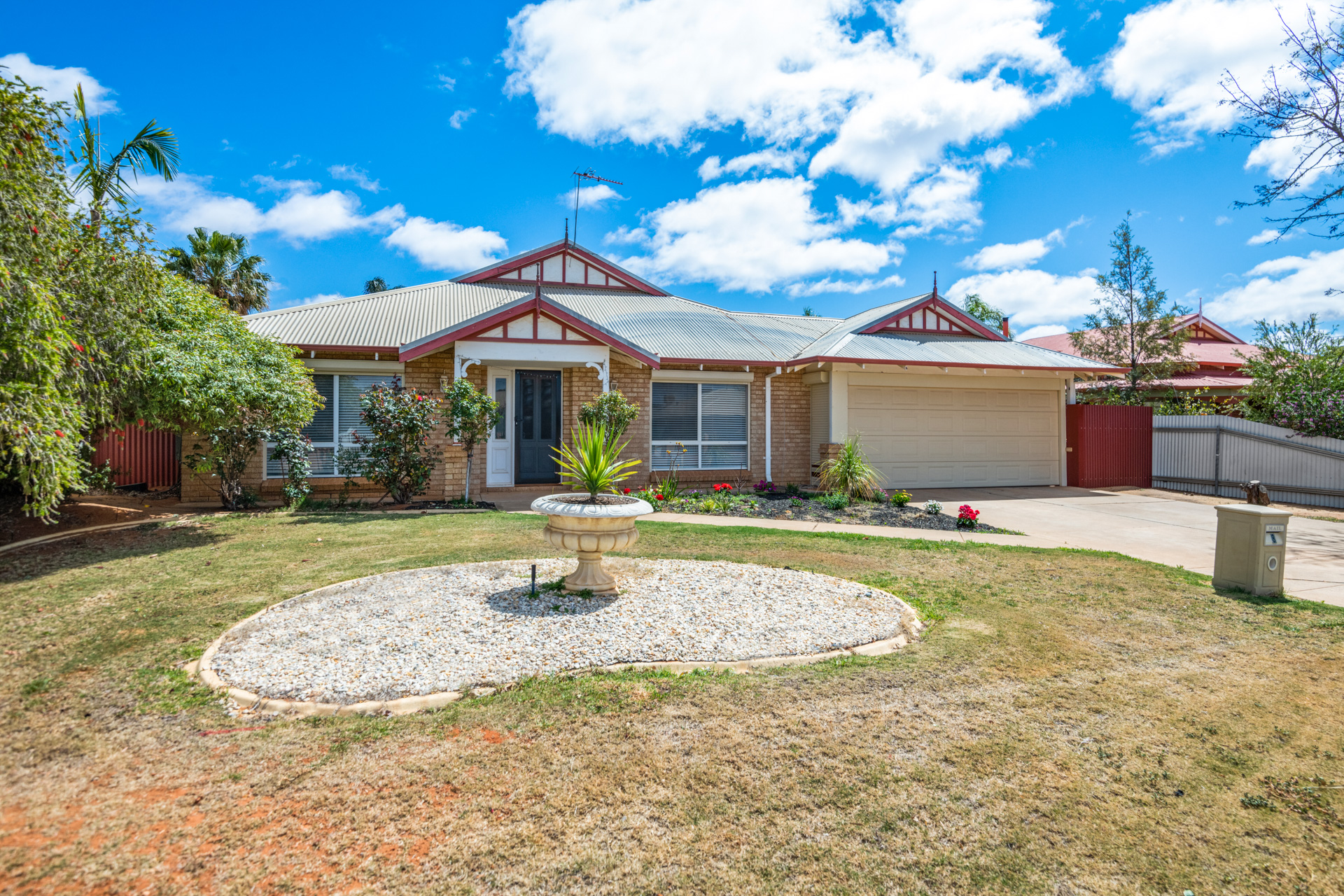 8 Heston Court, SOMERVILLE WA 6430
