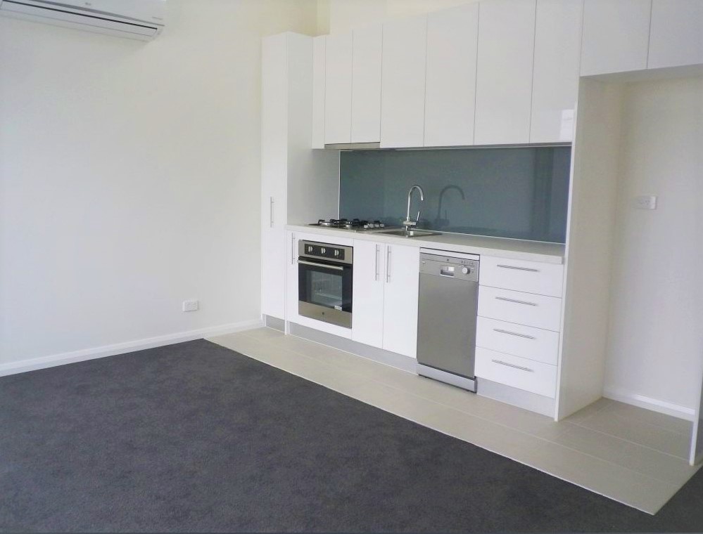 14 / 2 Middleborough Road, BURWOOD EAST VIC 3151