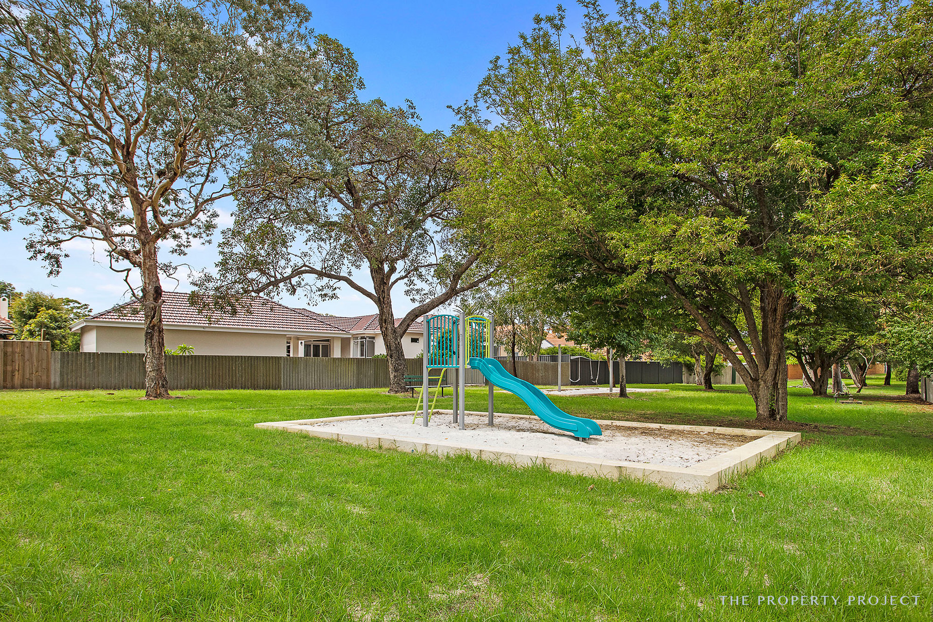 60 Inverness Crescent Menora WA 6050
