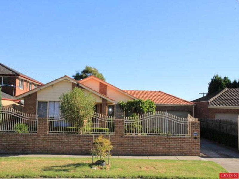 302 Cheltenham Road, KEYSBOROUGH VIC 3173