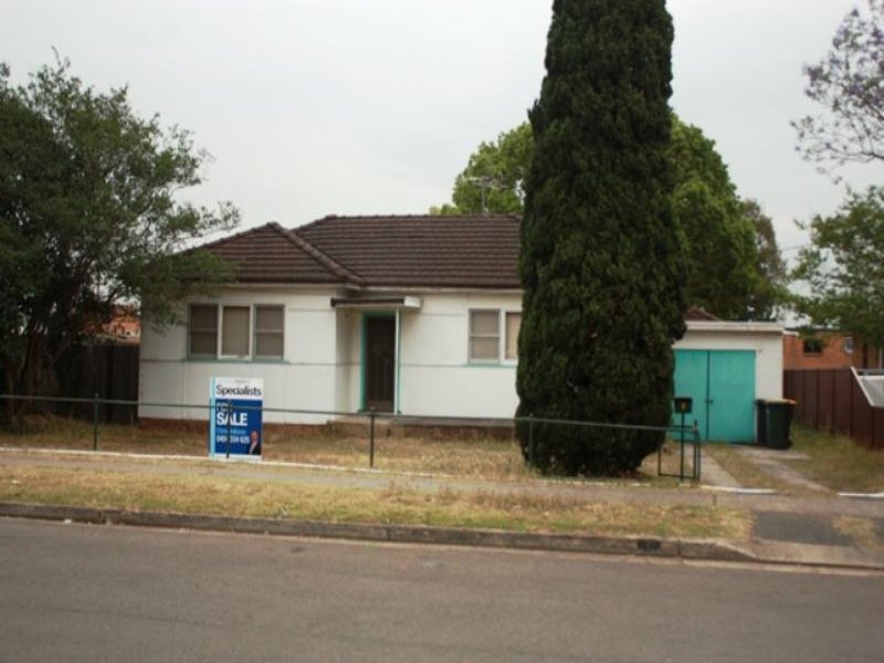 5 Surrey St, MINTO NSW 2566