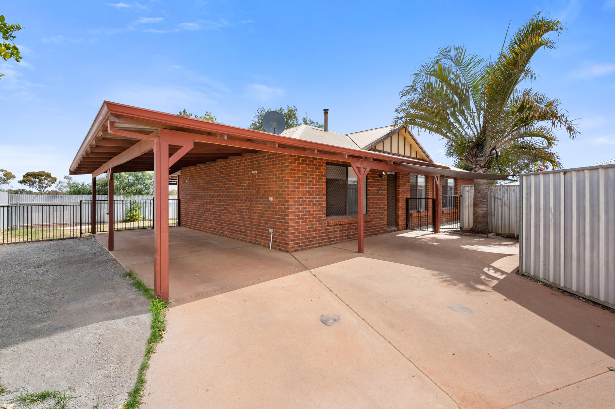 16B Charles Street, KALGOORLIE WA 6430