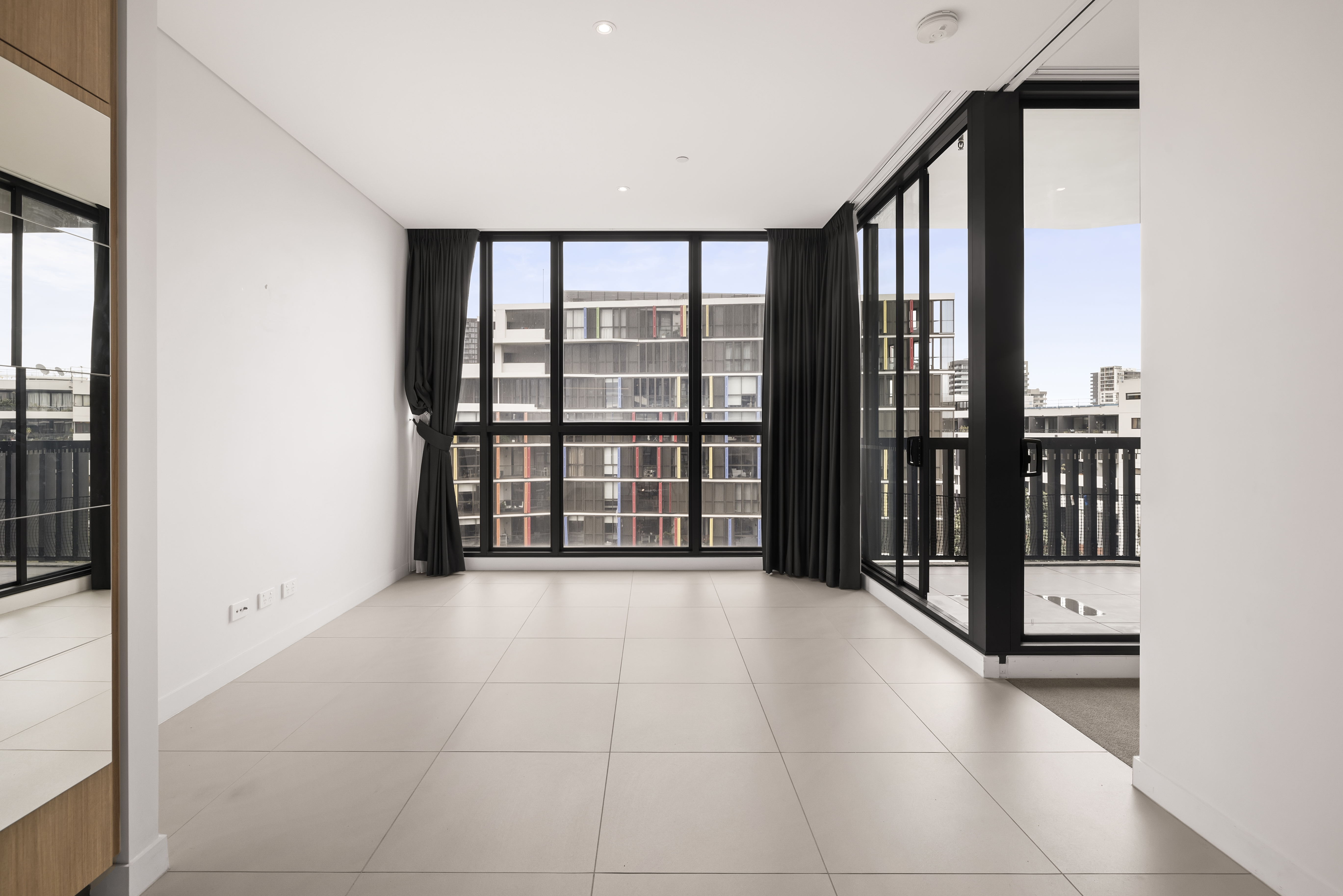 806/21 Dunkerley Place, Waterloo Leased by The Gallery Real Estate - image 2