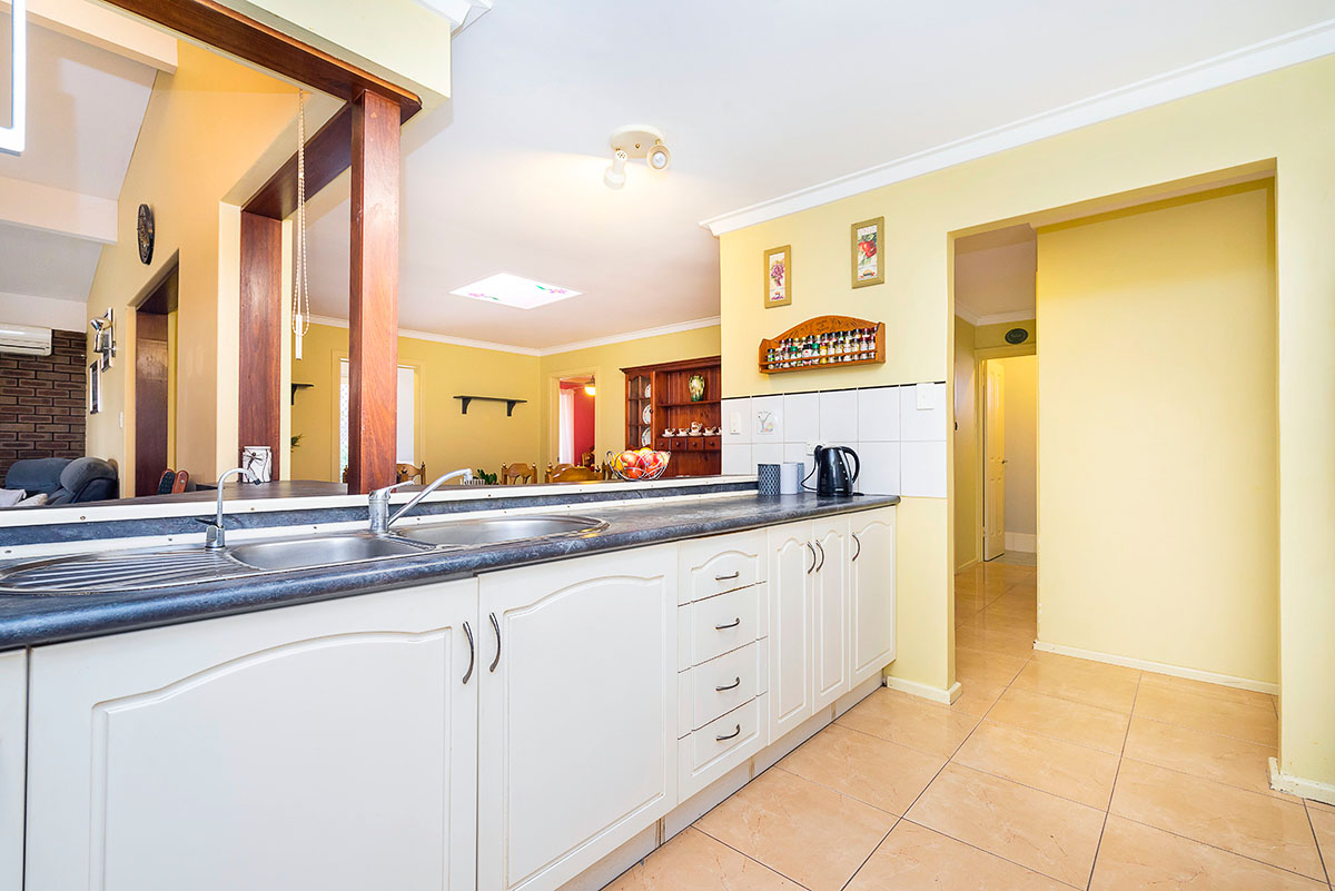 33 Ricketts Way Greenwood WA 6024