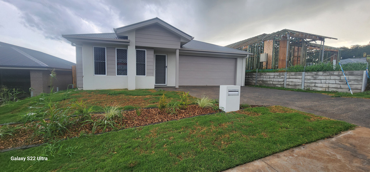 6 Sunrise Street, GLENVALE QLD 4350