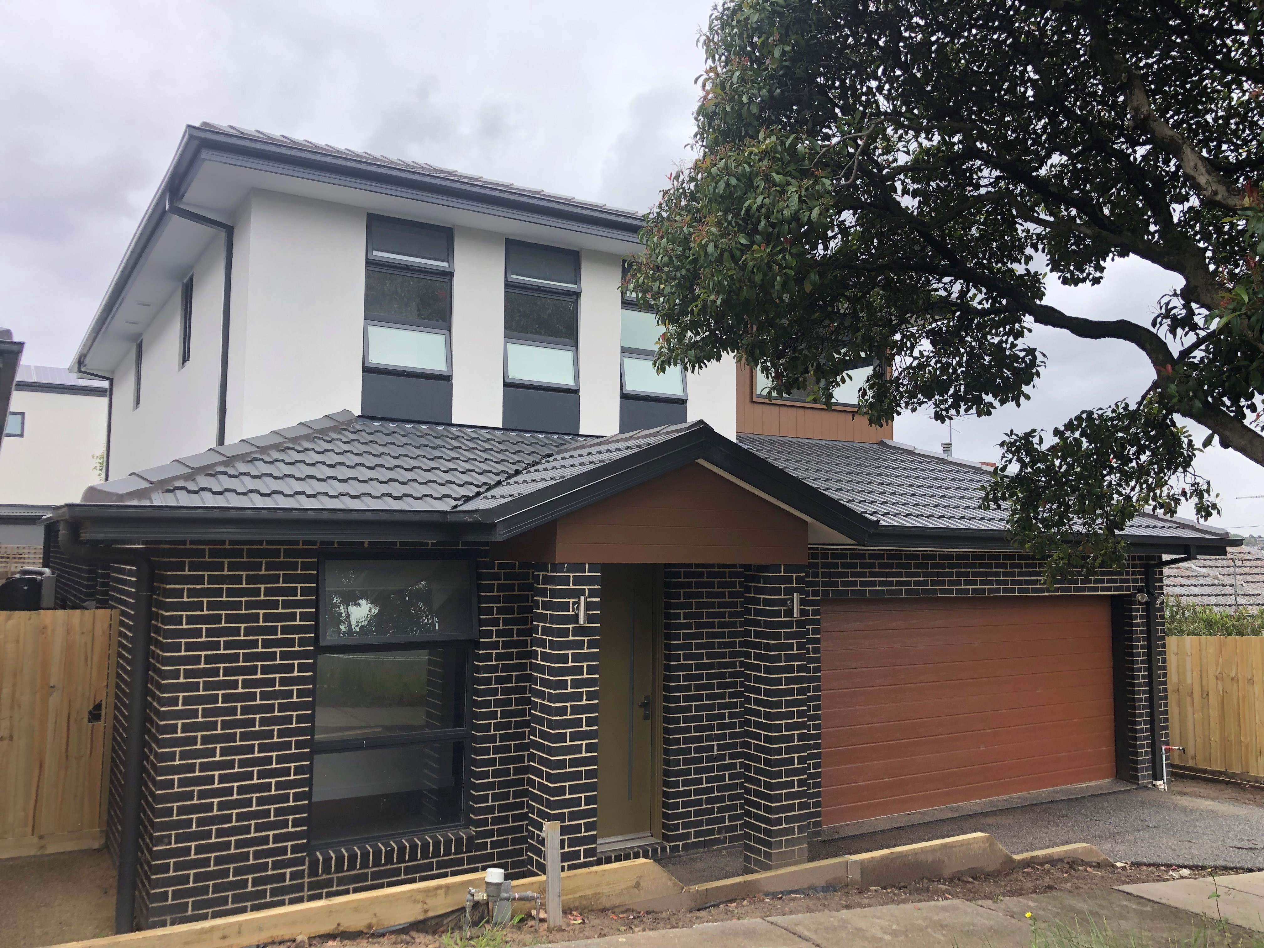 10 Monica Street, BURWOOD VIC 3125