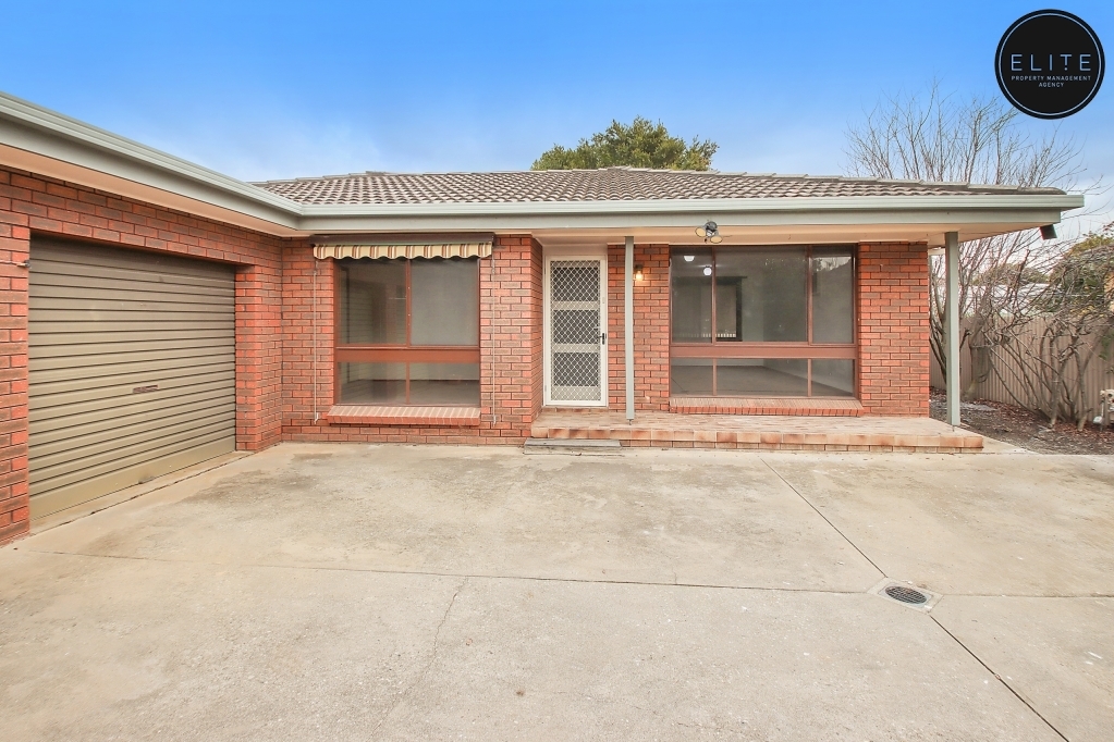 2 / 401 Ross Circuit, LAVINGTON NSW 2641