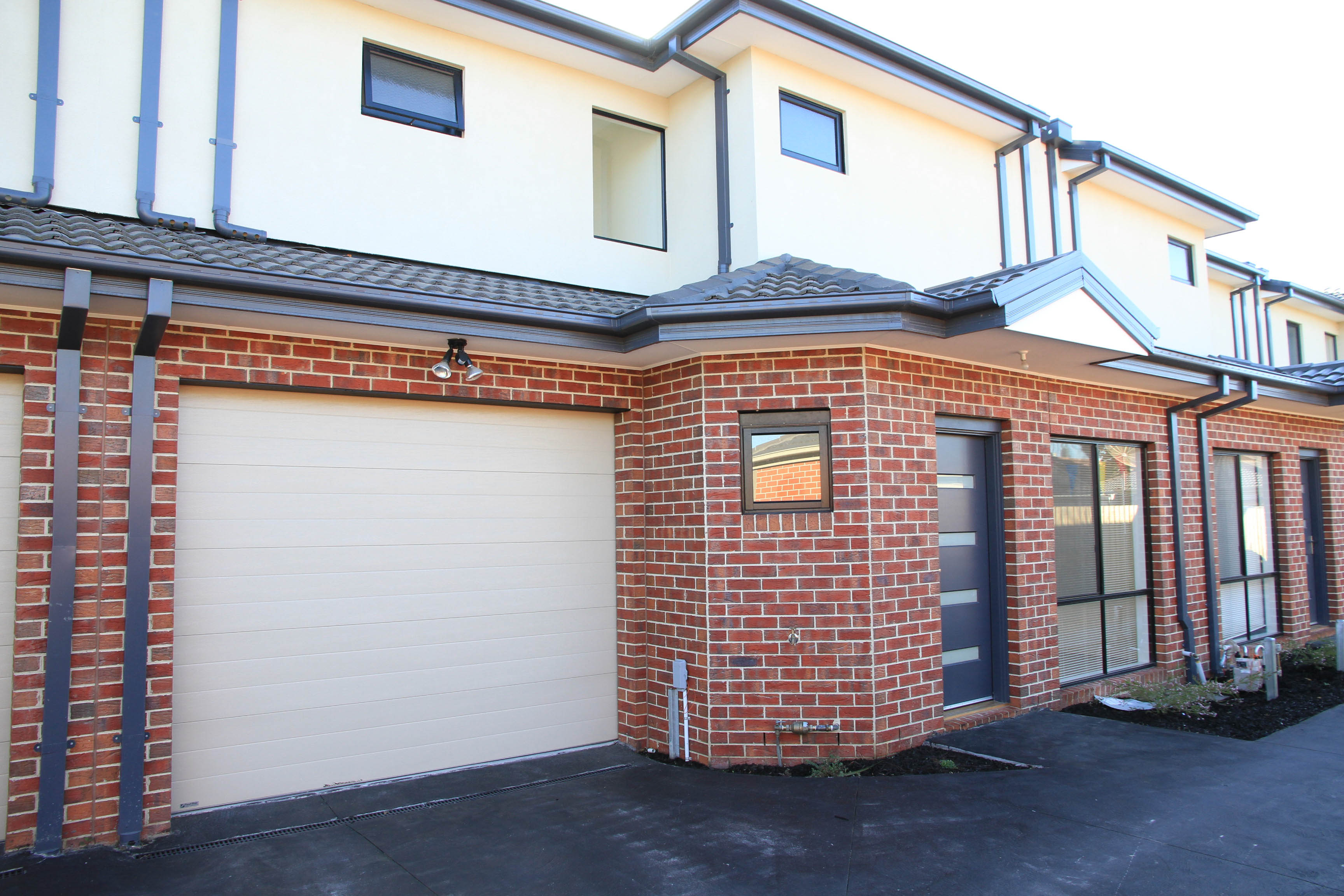 2 / 5 Parsons Avenue, SPRINGVALE VIC 3171