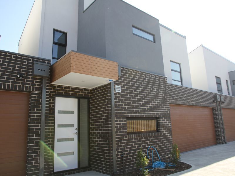 2 / 11 Colonsay Road, SPRINGVALE VIC 3171