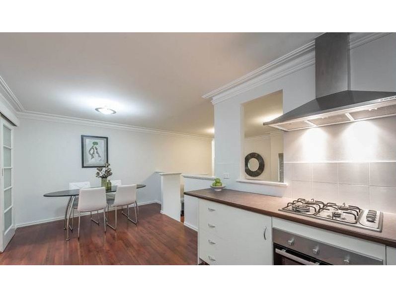 3 Kennerly St Cloverdale WA 6105
