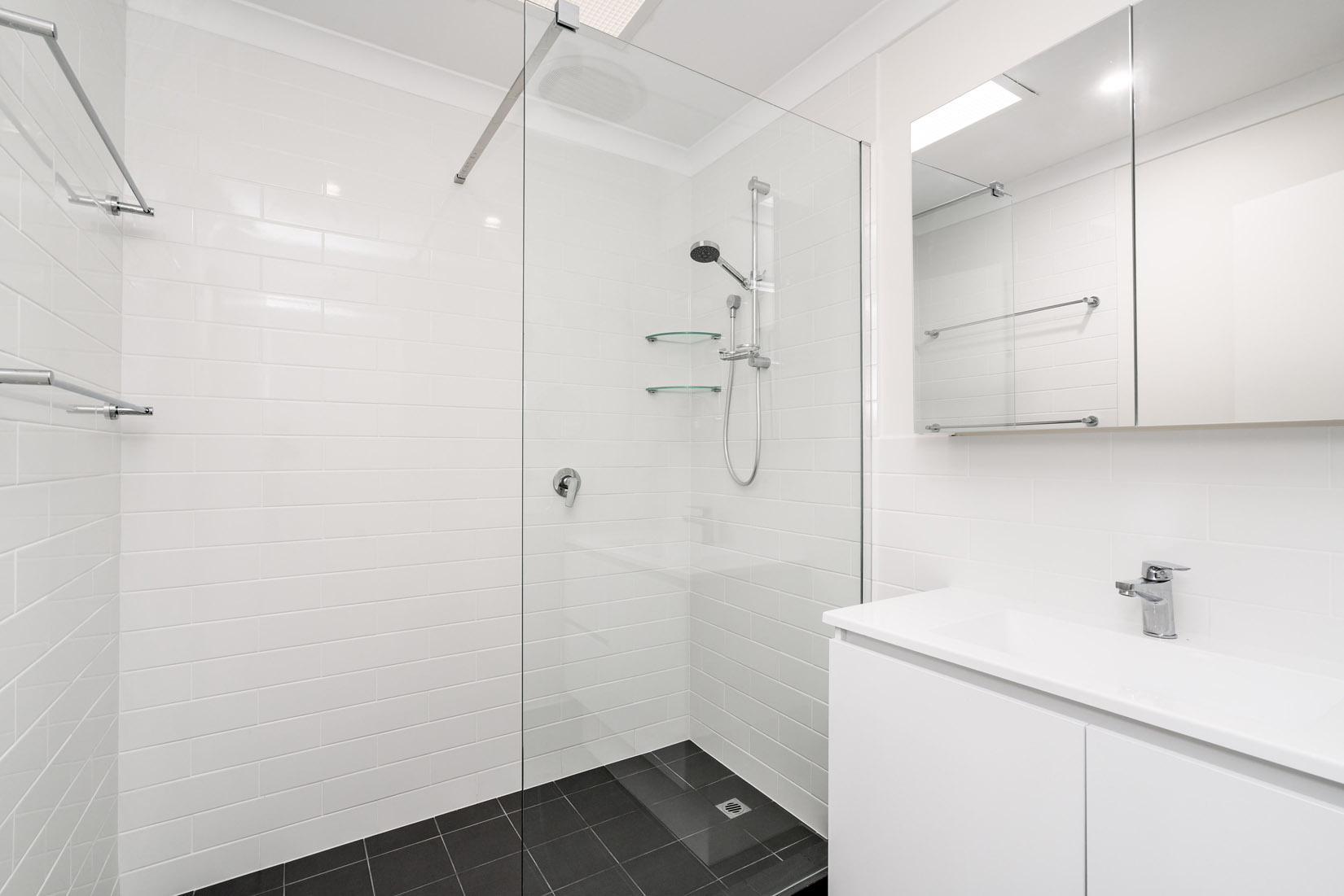 2 93 Thelma Street Como WA 6152