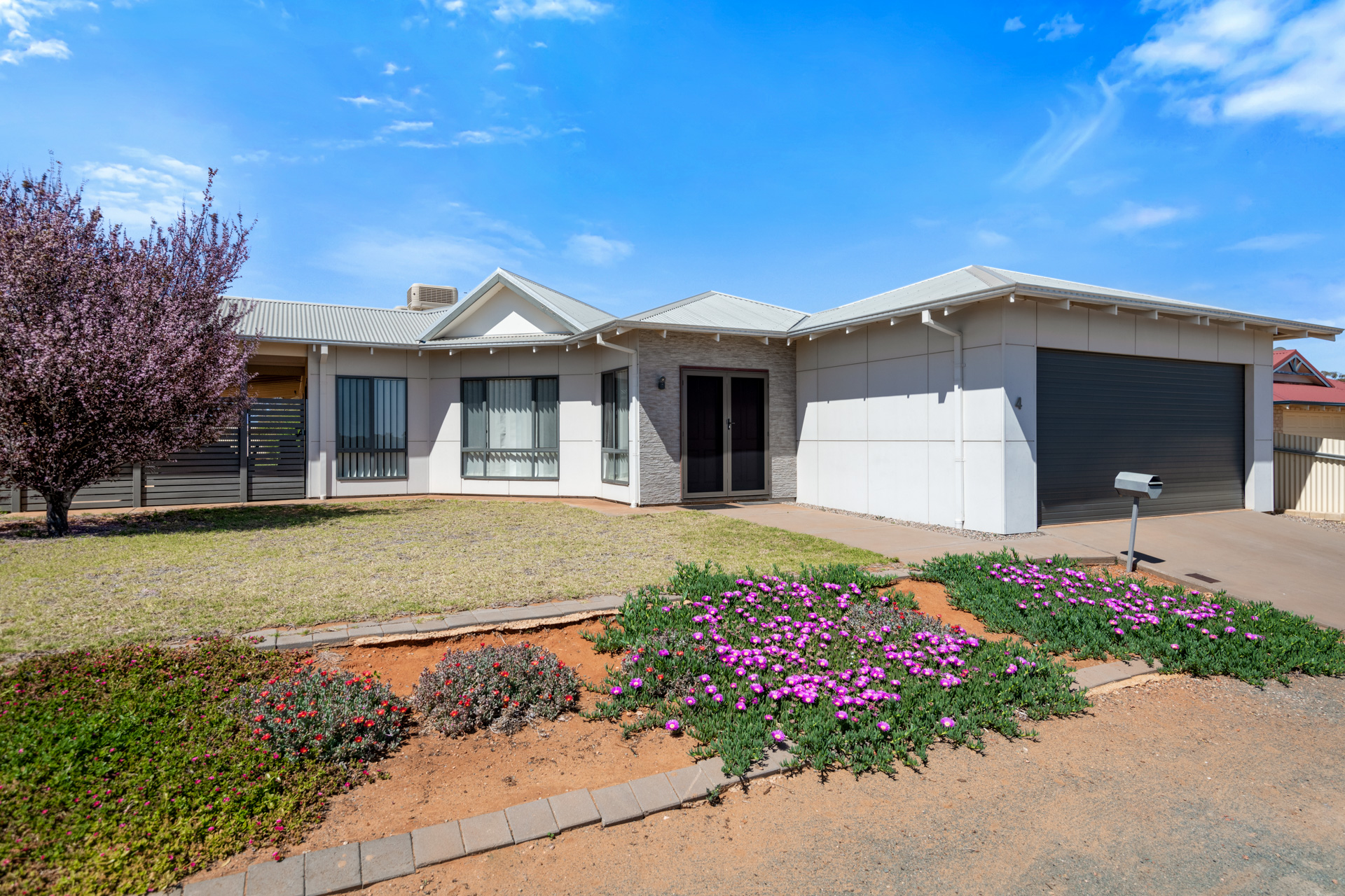 4 Tumbarri Way, HANNANS WA 6430