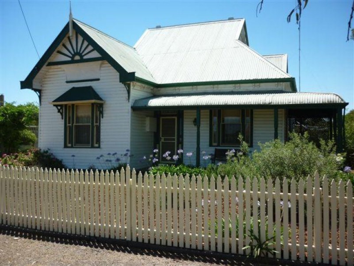 76 Lyle Street, WARRACKNABEAL VIC 3393