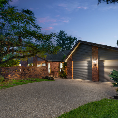 32 Binalong Drive, ASHMORE QLD 4214