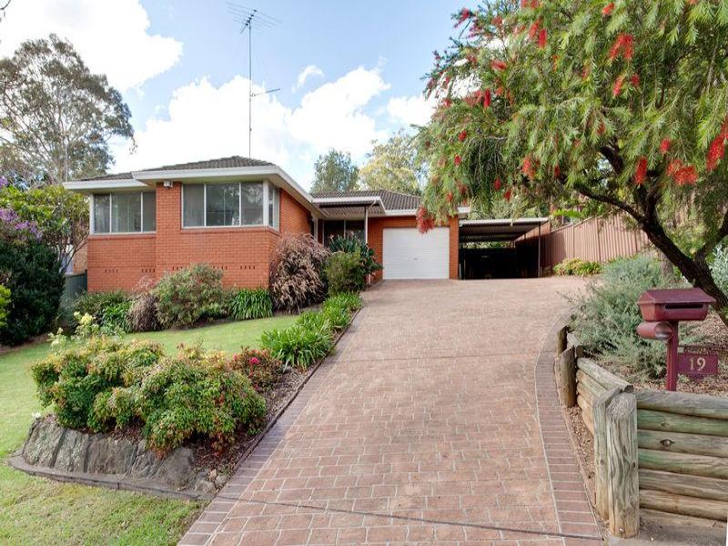 19 Parkhill Ave, LEUMEAH NSW 2560