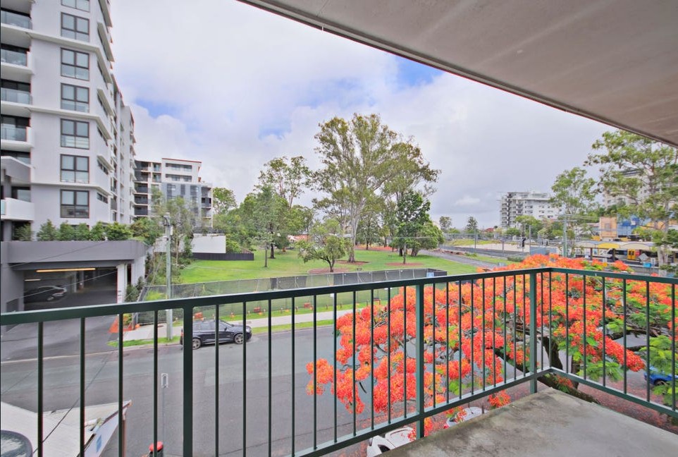 9 / 4-8 Lambert Road, INDOOROOPILLY QLD 4068