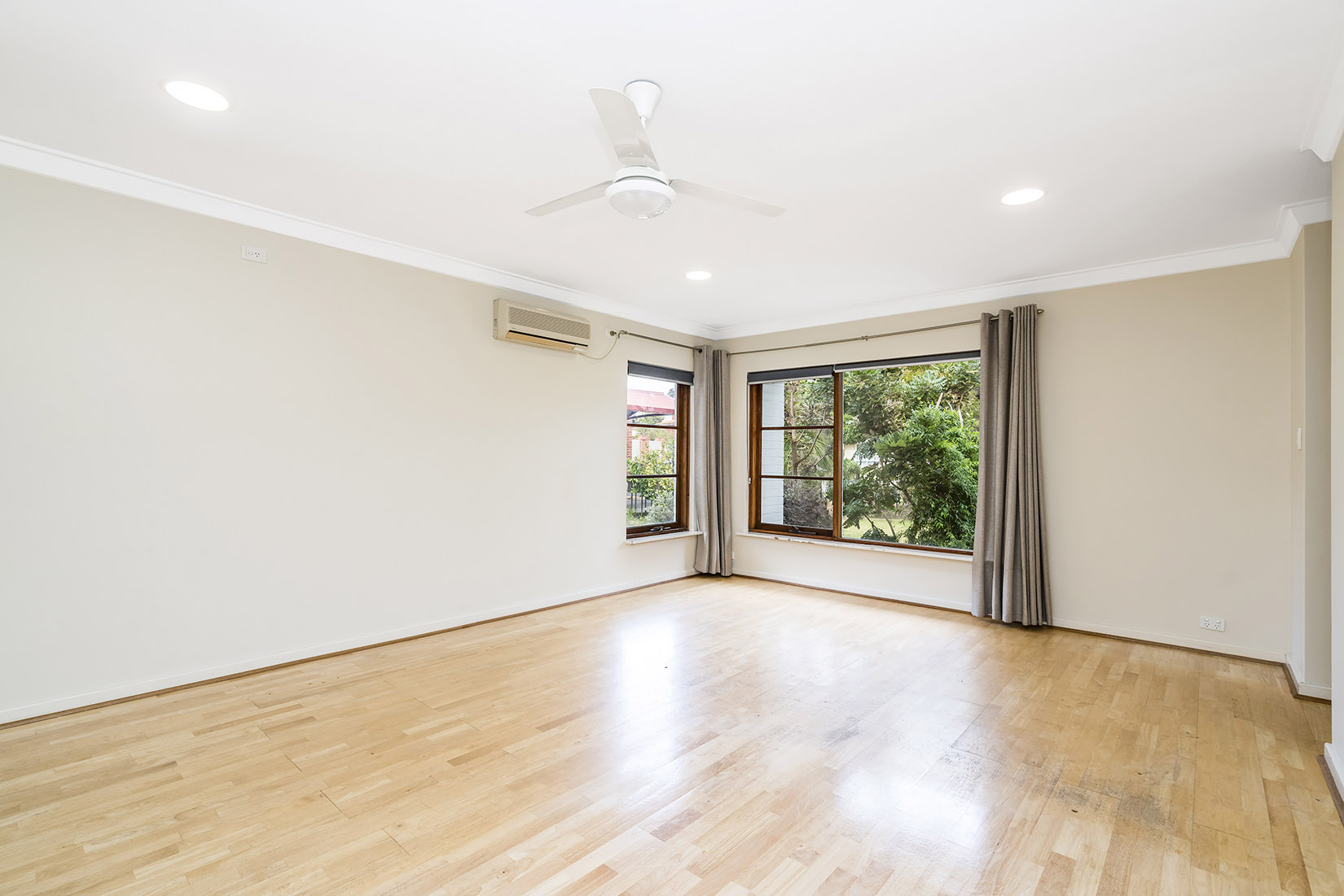 3 Wincanton Road Karrinyup WA 6018