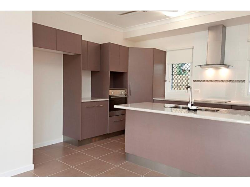 3 / 21 The Avenue, HERMIT PARK QLD 4812