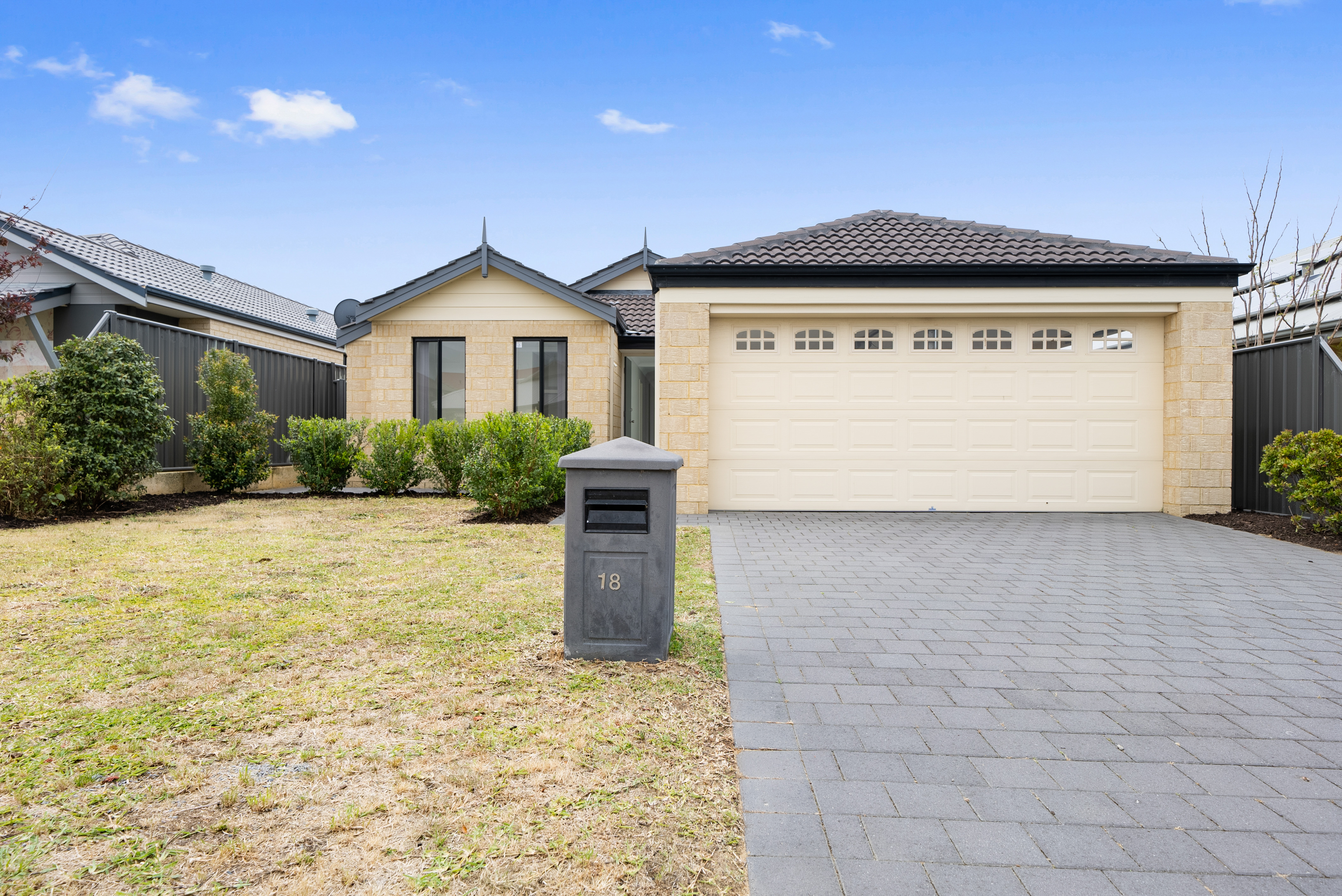 18 Montane Turn, BANKSIA GROVE WA 6031