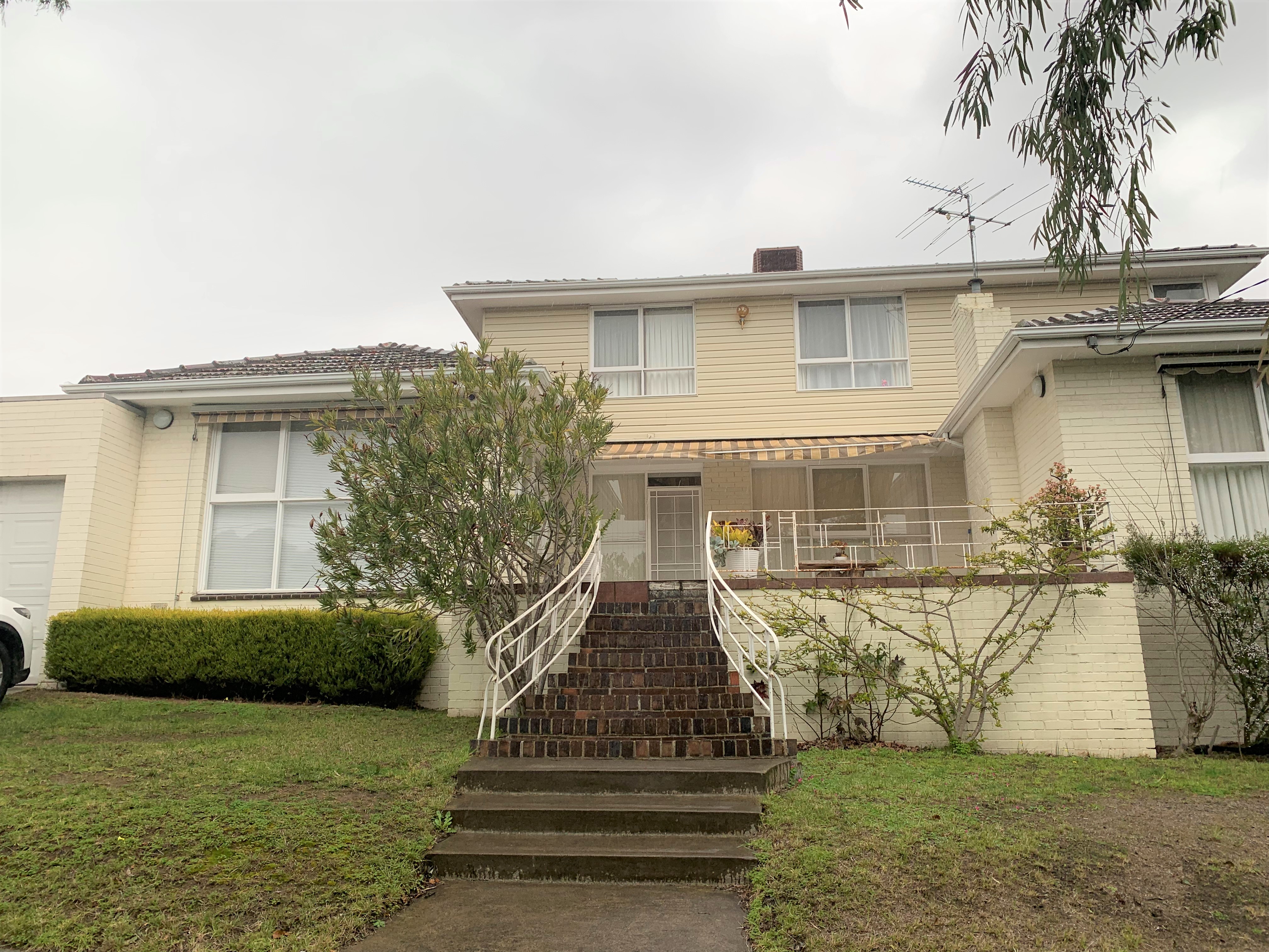 124 Huntingdale Road, MOUNT WAVERLEY VIC 3149