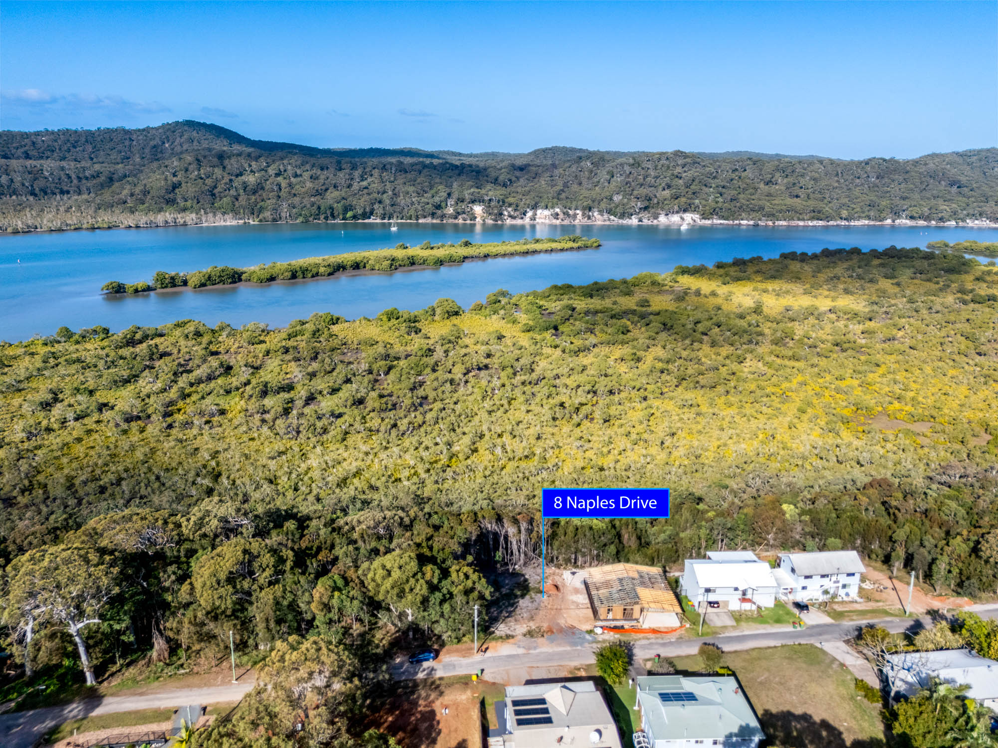 8 Naples Drive, RUSSELL ISLAND QLD 4184
