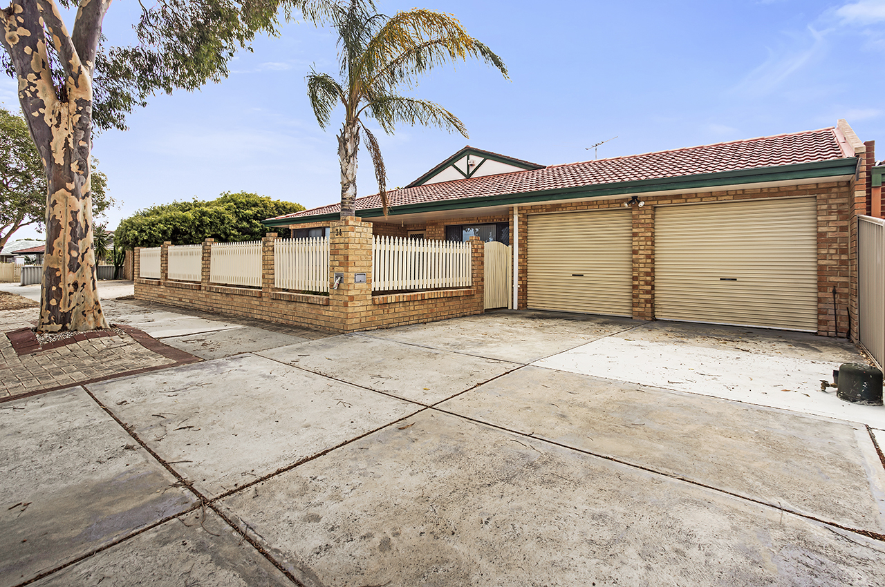 34 Yosemite Loop Ballajura WA 6066