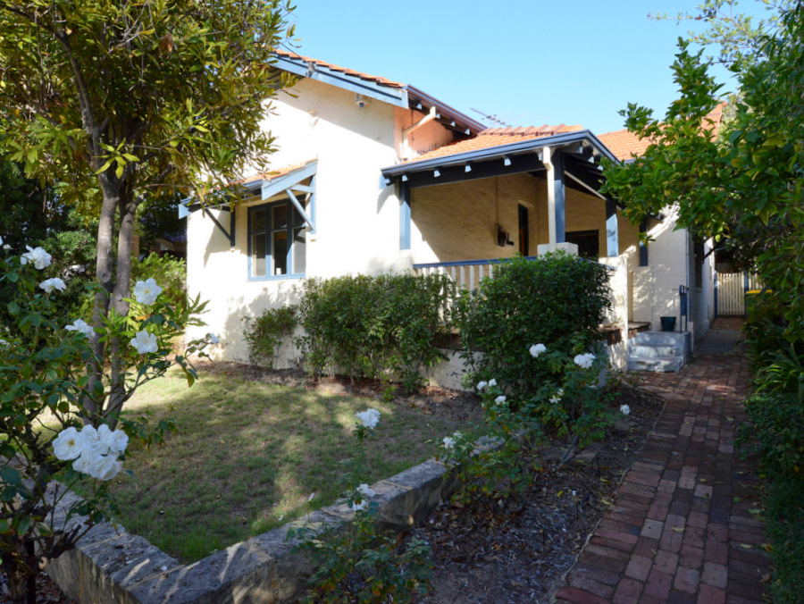 9 Leura Street Nedlands WA 6009