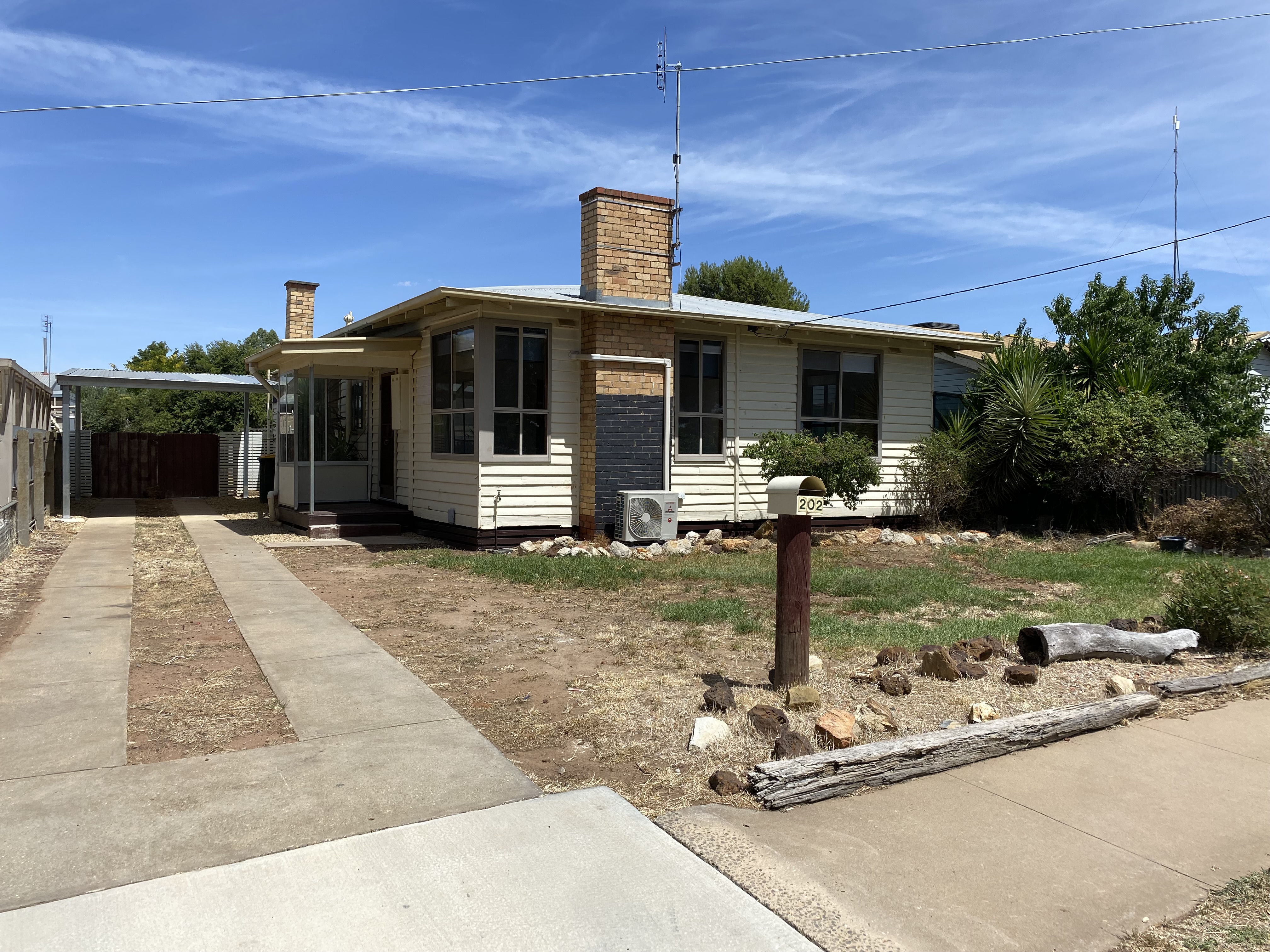 202 Woods Street, DONALD VIC 3480