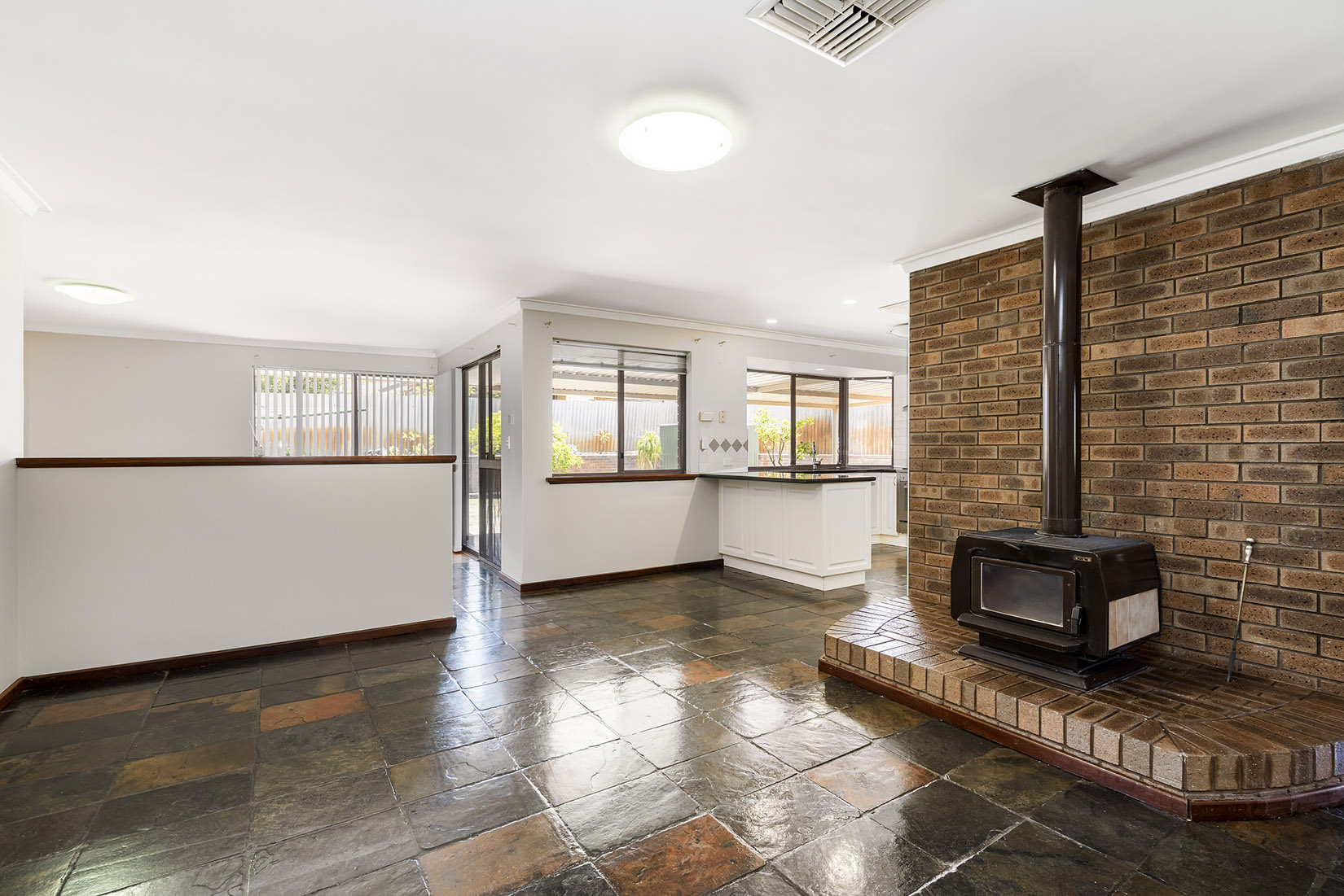17 Smitherson Street Noranda WA 6062