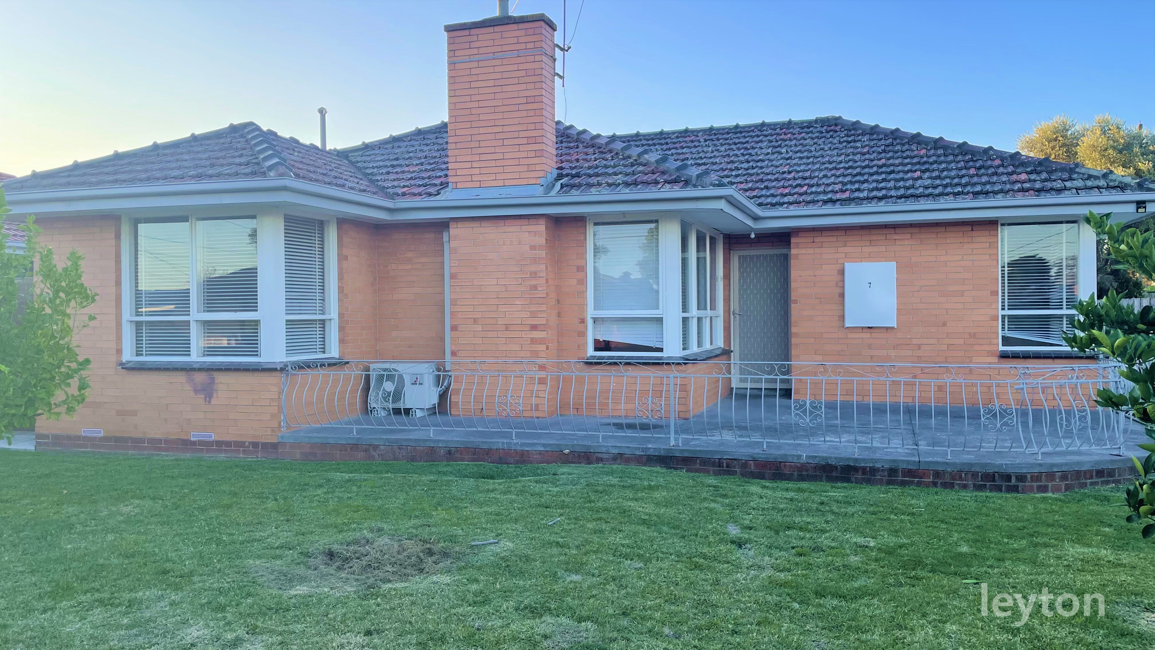 7 Hilton Avenue, SPRINGVALE VIC 3171