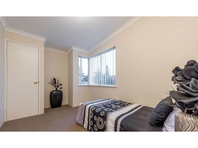 3 Kennerly St Cloverdale WA 6105