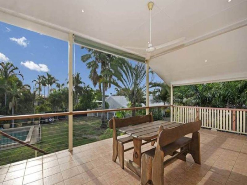 29 Kitchener Road, PIMLICO QLD 4812